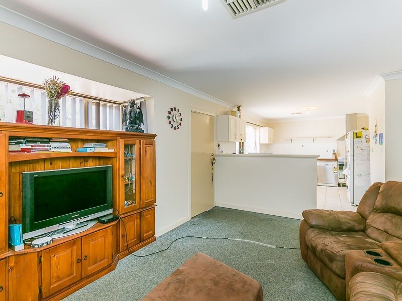 157 Third Avenue, Kelmscott WA 6111