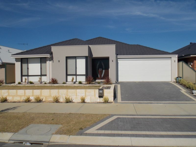 38 Eucalyptus Drive, Hammond Park WA 6164