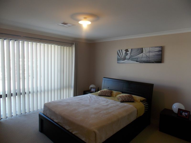 38 Eucalyptus Drive, Hammond Park WA 6164
