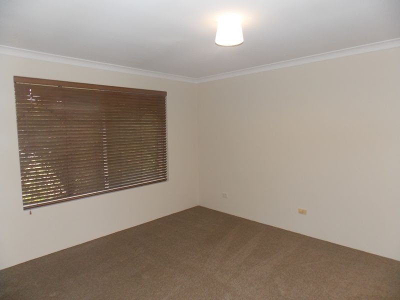 2 Marie Court, Atwell WA 6164