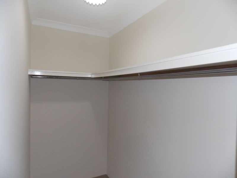 2 Marie Court, Atwell WA 6164