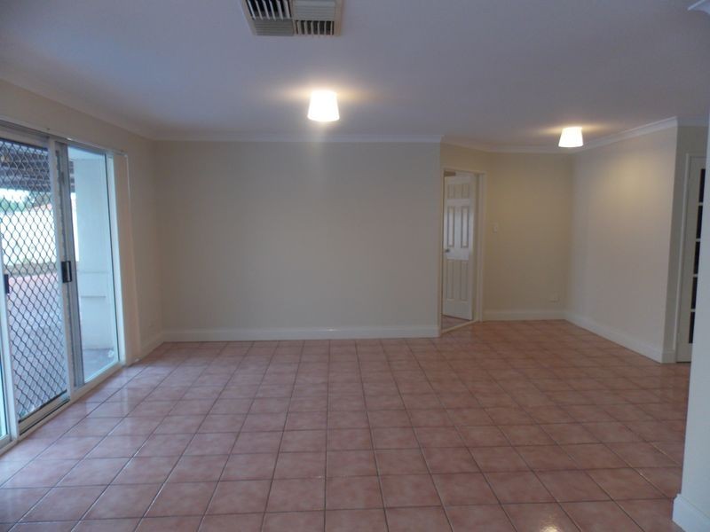 2 Marie Court, Atwell WA 6164