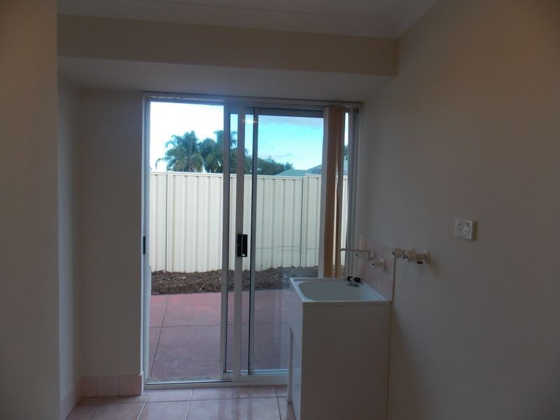 2 Marie Court, Atwell WA 6164
