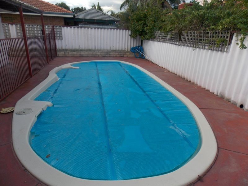2 Marie Court, Atwell WA 6164
