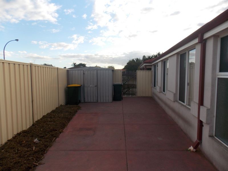 2 Marie Court, Atwell WA 6164