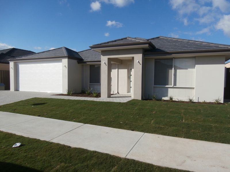 19 Appleton Road, Piara Waters WA 6112