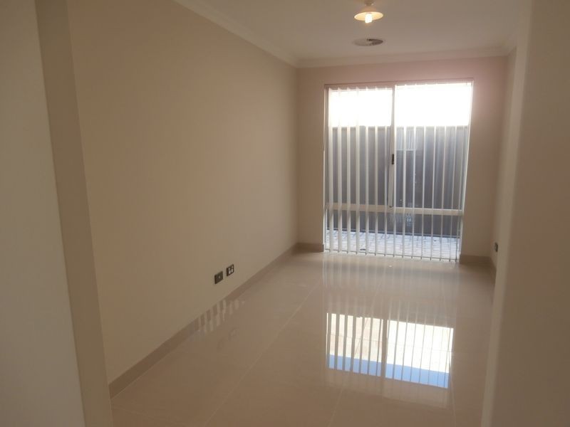 19 Appleton Road, Piara Waters WA 6112