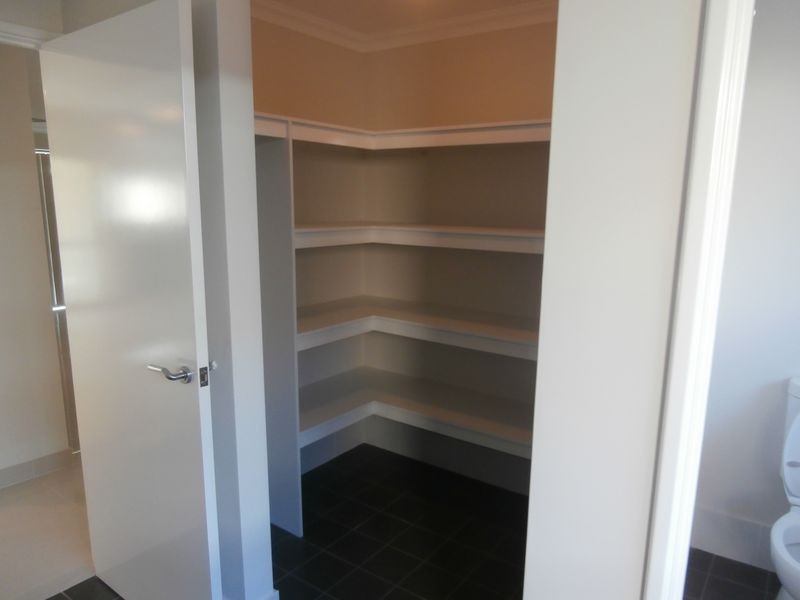 19 Appleton Road, Piara Waters WA 6112