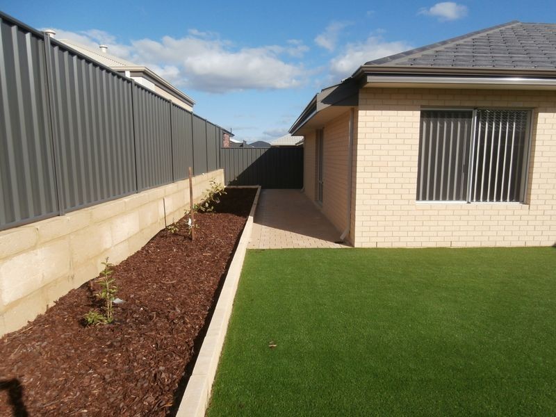 19 Appleton Road, Piara Waters WA 6112