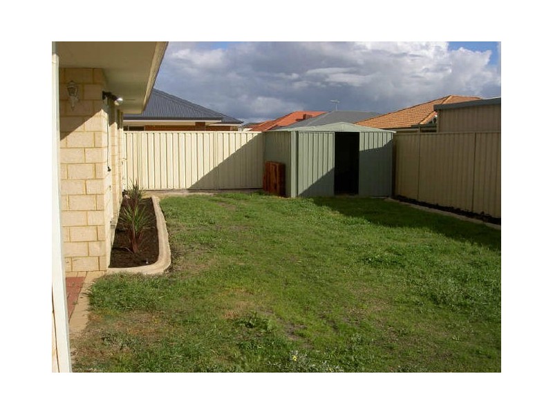 34 Brenchley Drive, Atwell WA 6164