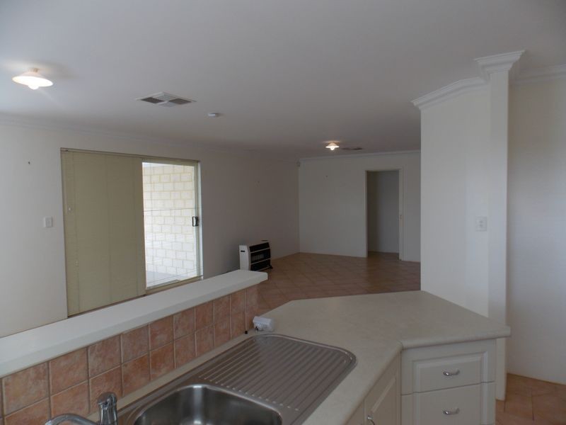 27 Kanji Loop, Atwell WA 6164