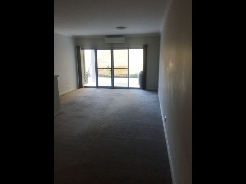 1/1 Ibera Way Sucess, Success WA 6164