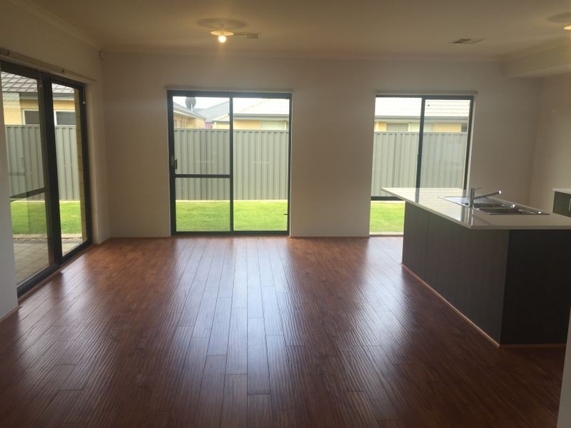 15 Carnelian Link, Byford WA 6122
