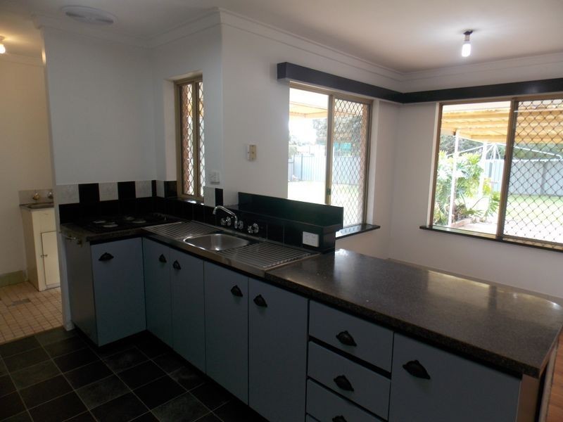 9 Harber Drive, Armadale WA 6112