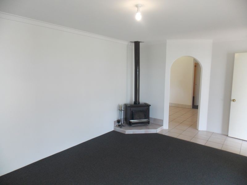 9 Harber Drive, Armadale WA 6112