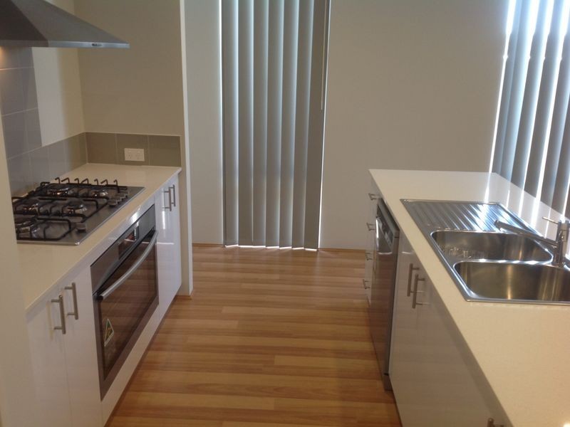 9 Needlewood Loop, Wandi WA 6167