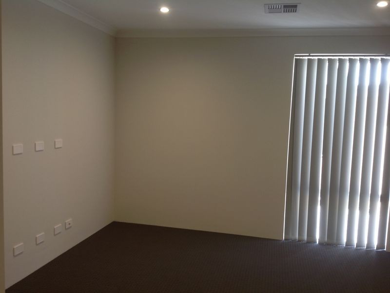9 Needlewood Loop, Wandi WA 6167