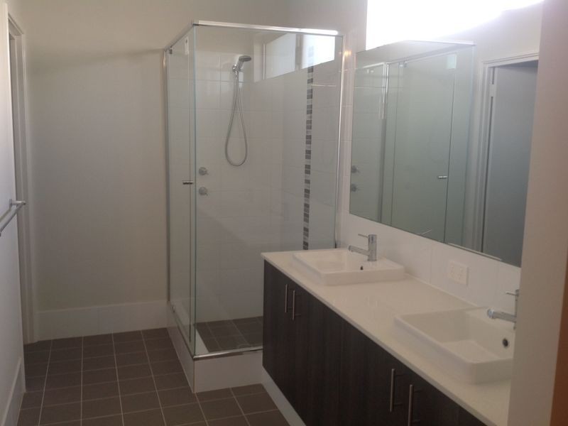 9 Needlewood Loop, Wandi WA 6167