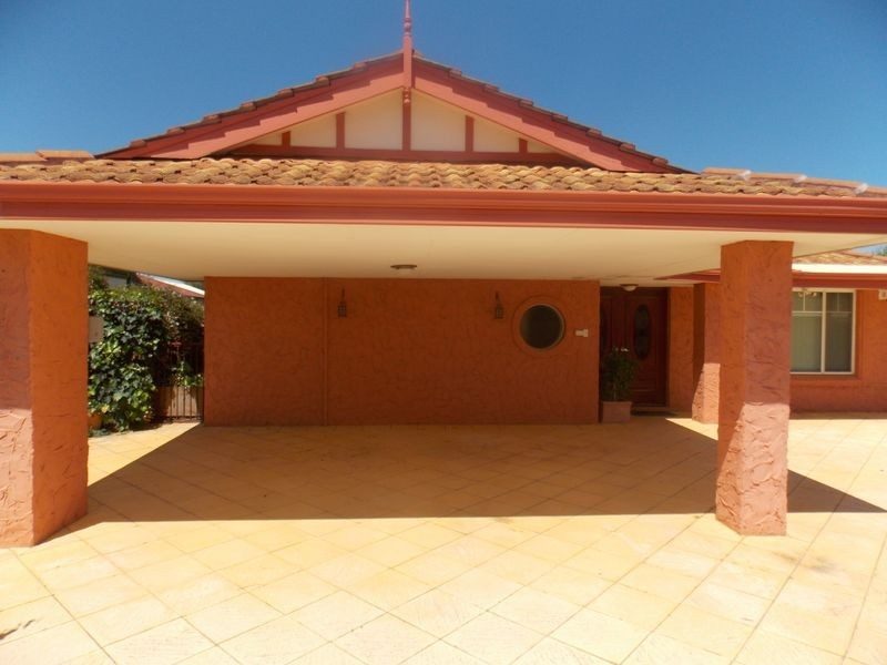 10 Shadwell Retreat, Atwell WA 6164