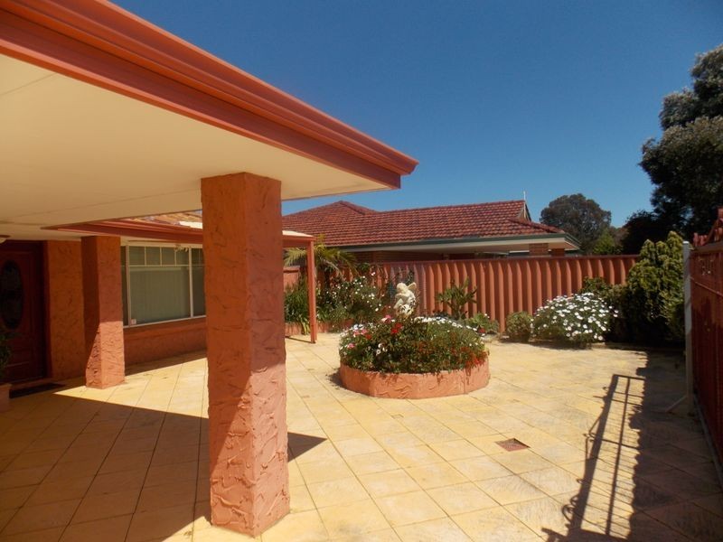 10 Shadwell Retreat, Atwell WA 6164
