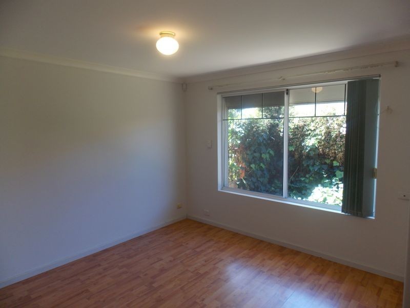 10 Shadwell Retreat, Atwell WA 6164
