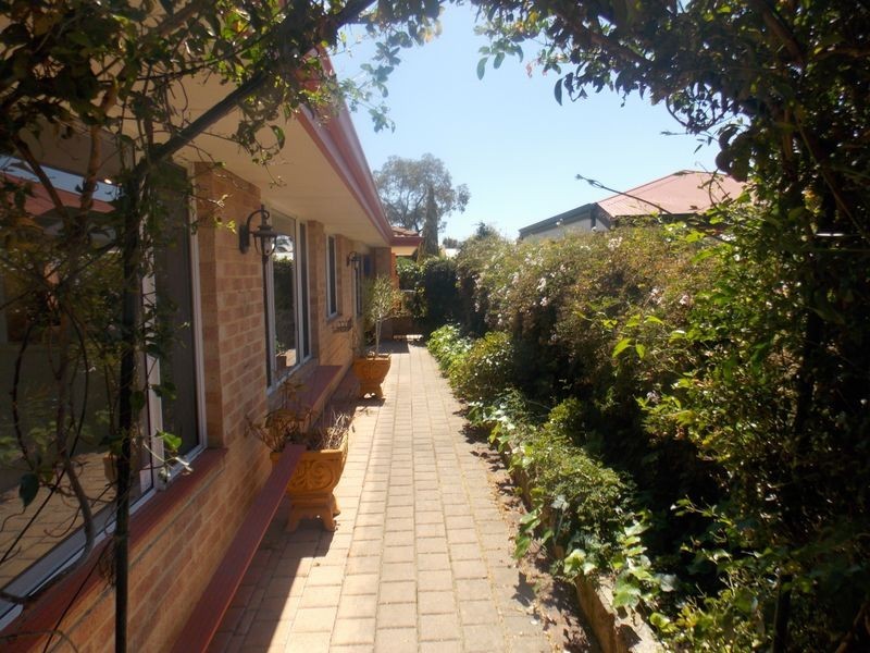 10 Shadwell Retreat, Atwell WA 6164