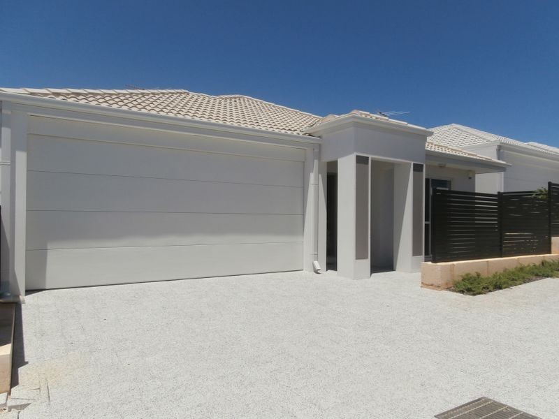 2/9 Desertpea Road, Beeliar WA 6164