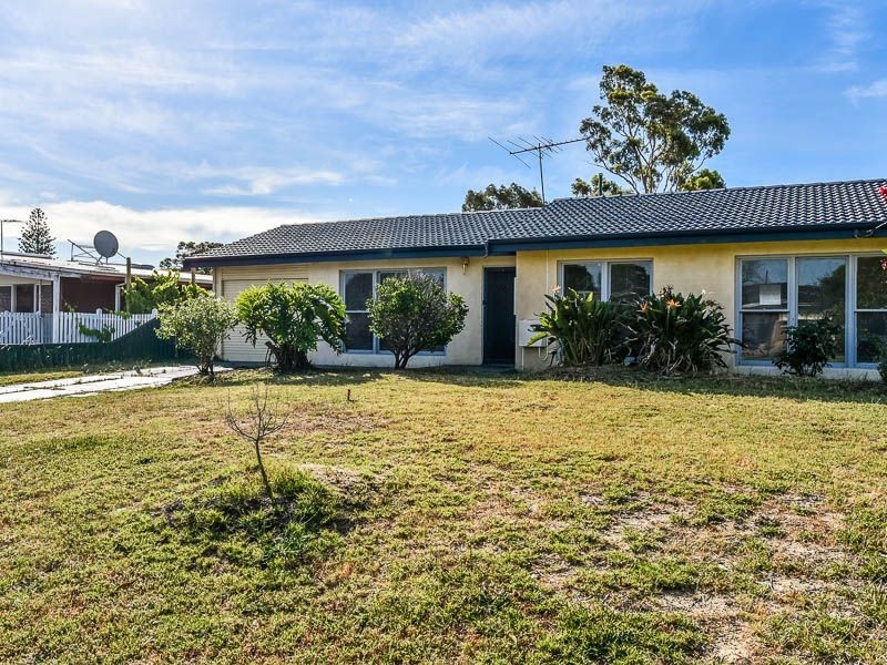 5 Kari Court, Camillo WA 6111