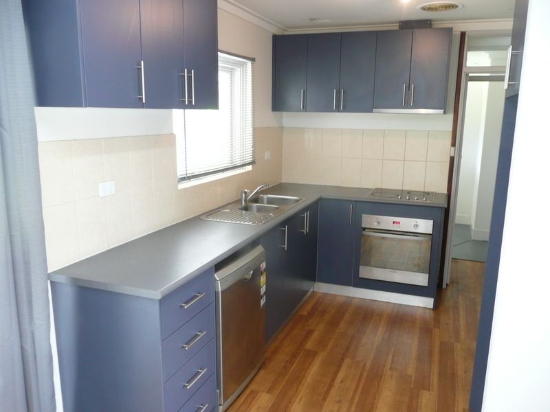 5 Kari Court, Camillo WA 6111