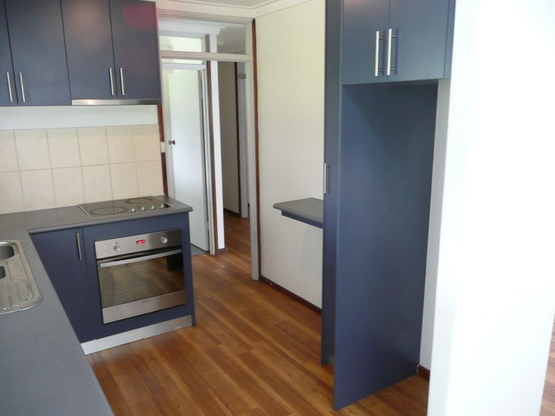 5 Kari Court, Camillo WA 6111