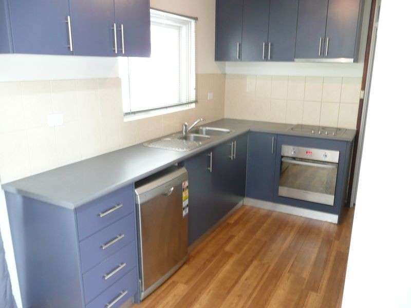 5 Kari Court, Camillo WA 6111