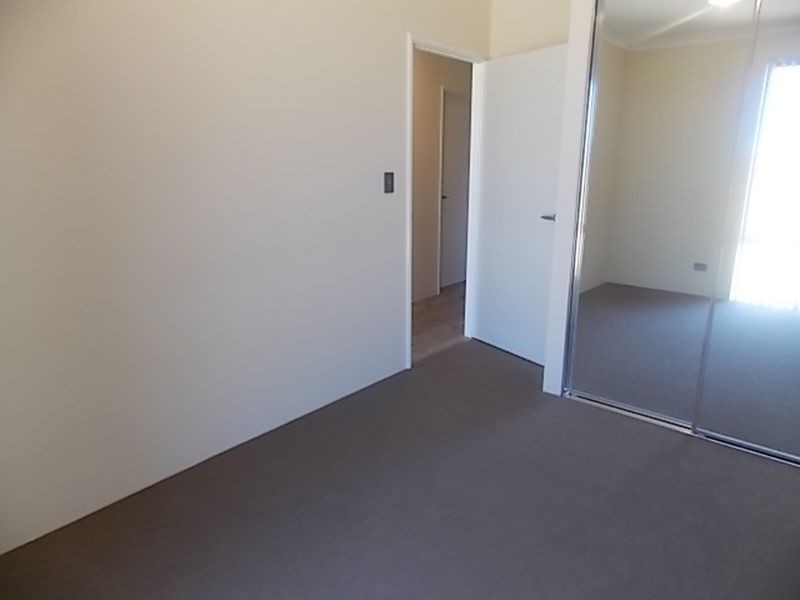 11 Dolomite Avenue, Wellard WA 6170