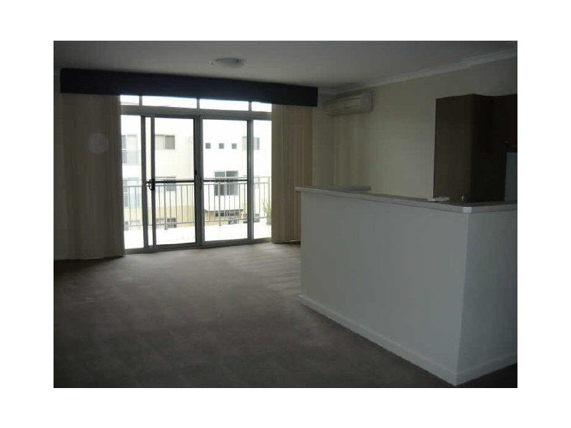 10/6 Ibera Way, Success WA 6164