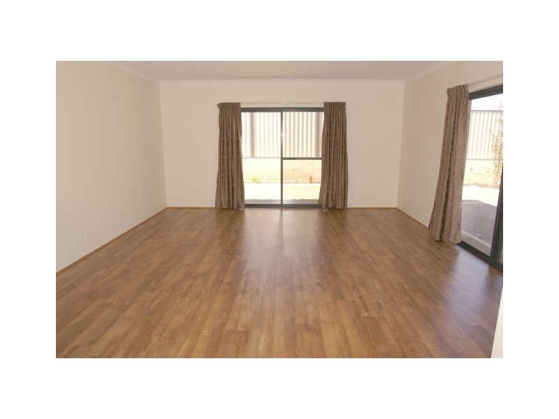 1 Radiata Promenade, Aubin Grove WA 6164