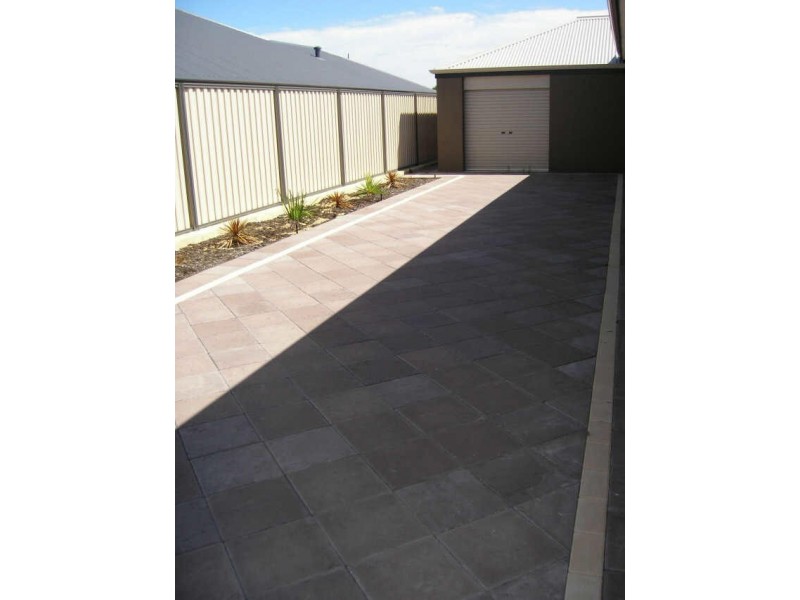 1 Radiata Promenade, Aubin Grove WA 6164