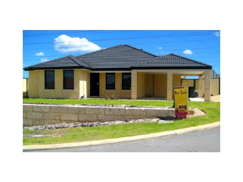 17 Sheffield Bend, Success WA 6164