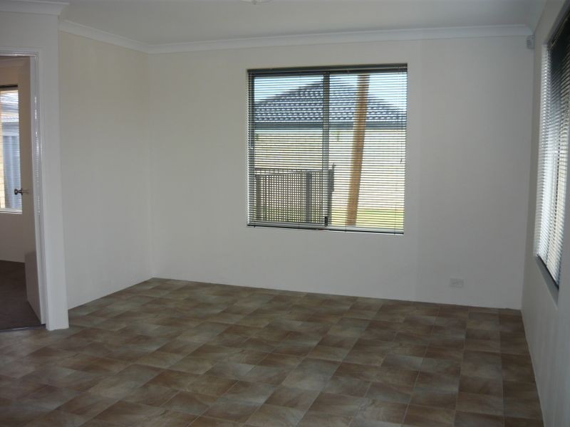 20 Claret Ash Boulevard, Baldivis WA 6171