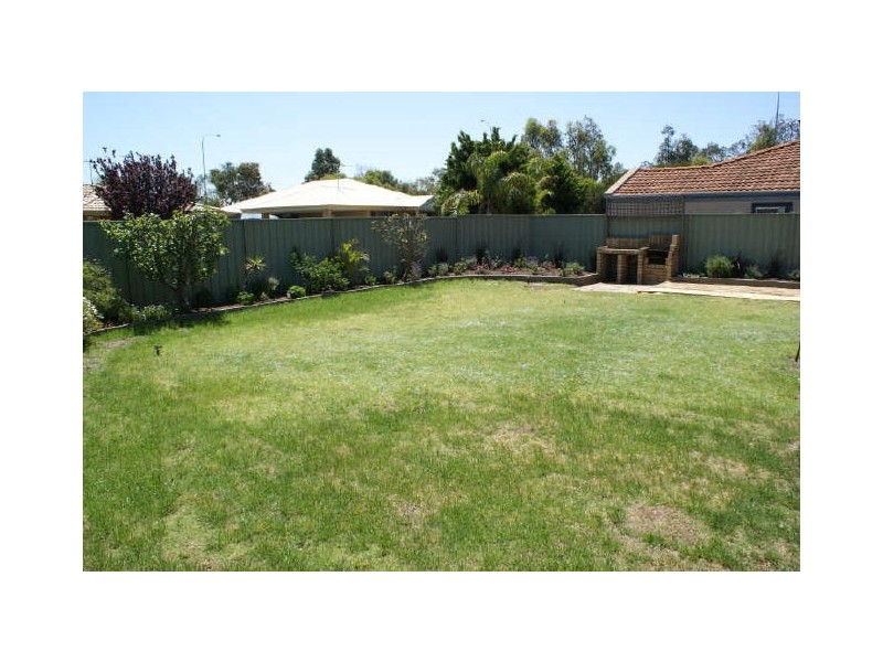 4 Tylee Cove, Atwell WA 6164
