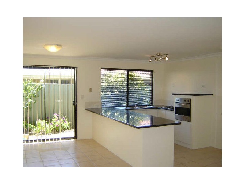 105 Folland Parade, Atwell WA 6164