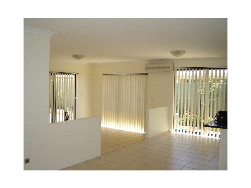 105 Folland Parade, Atwell WA 6164