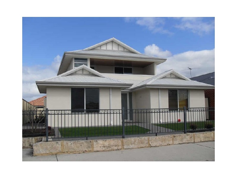 6 Richmond Entrance, Success WA 6164