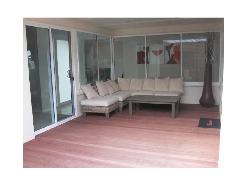 6 Richmond Entrance, Success WA 6164