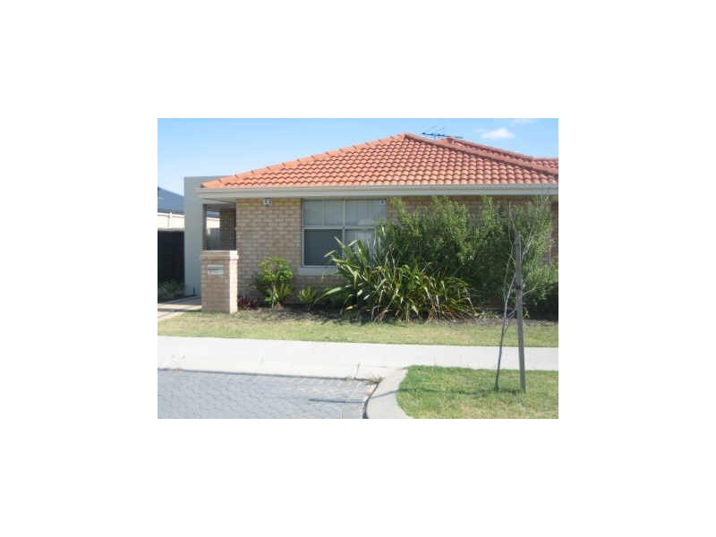 10 Goulburn Approach, Hammond Park WA 6164