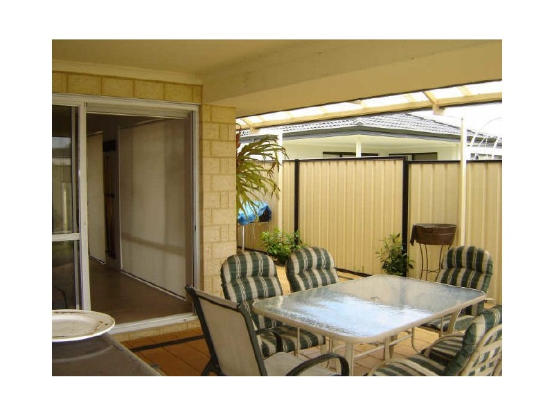 34 Mosman Loop, Success WA 6164