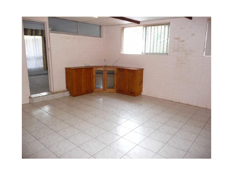 4 Falstaff Crescent, Spearwood WA 6163