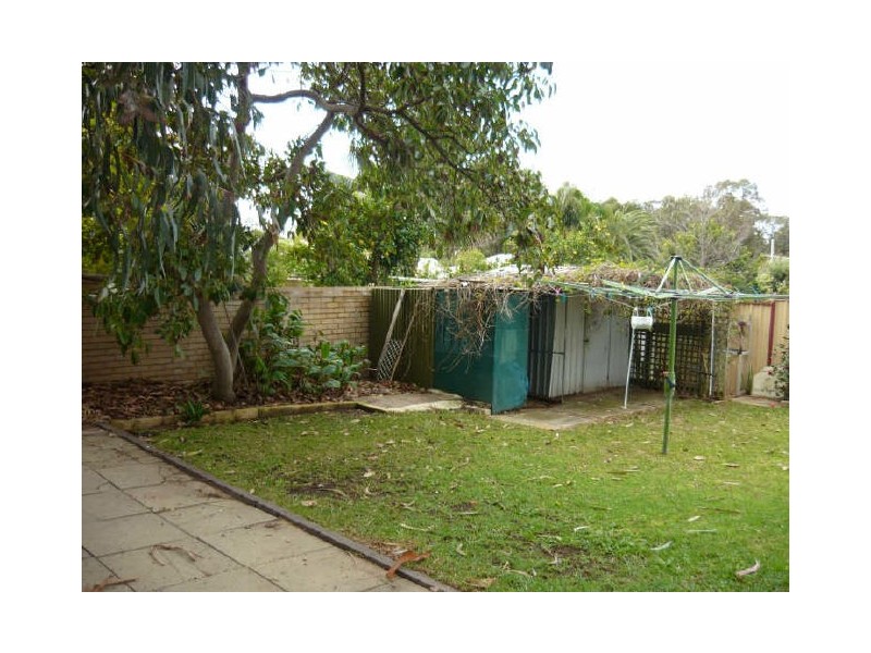 4 Falstaff Crescent, Spearwood WA 6163