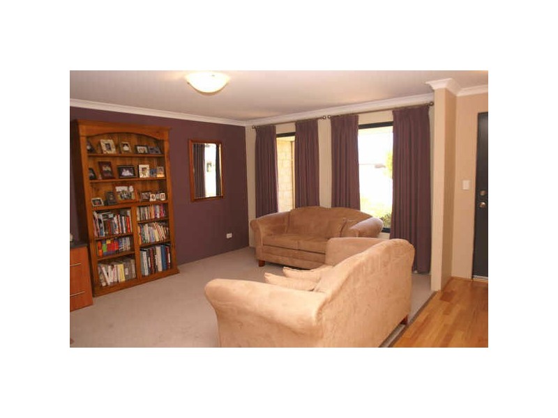 1 Penn Lane, Hammond Park WA 6164