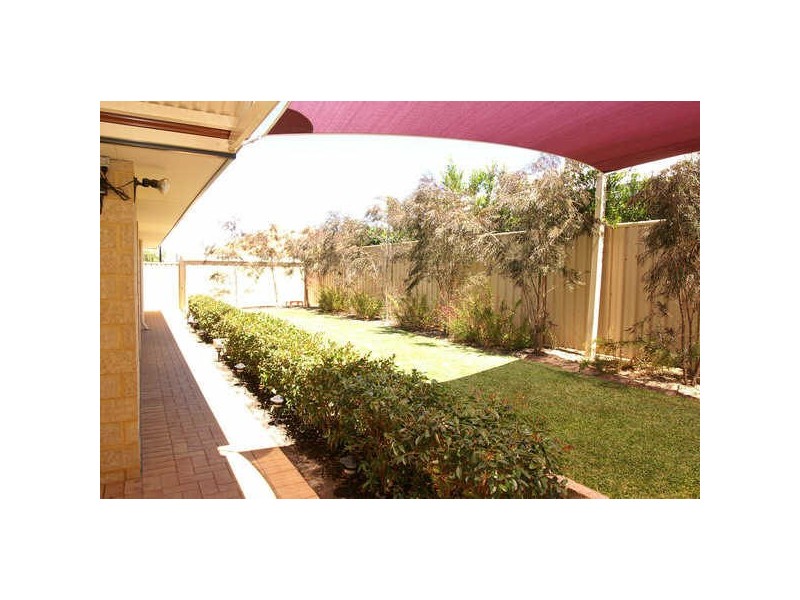 1 Penn Lane, Hammond Park WA 6164