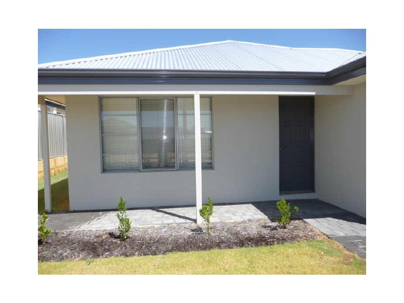 101 Runnymede Gate, Wellard WA 6170