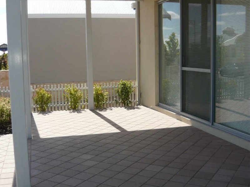 9 Angelica Way, Atwell WA 6164